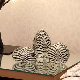 Set of 3 Large Paperweights Feather Pattern Black and White Murano Style Art Glass
